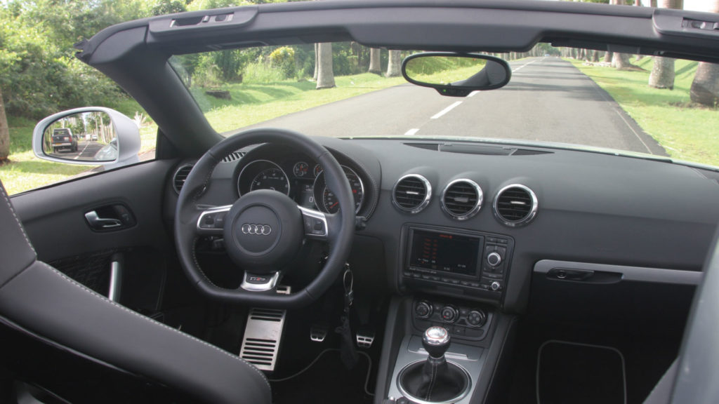 Audi TT MK2 2.0 TFSI 200 ch S-LINE VOLANT MEPLAT GPS SELLERIE CUIR