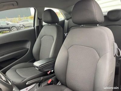 Audi A1 12 TFSI 86ch Ambiente   - 5