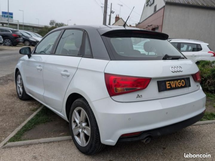 Audi A1 Sportback 16 TDI 115 AMBIENTE S-TRONIC BVA - 4