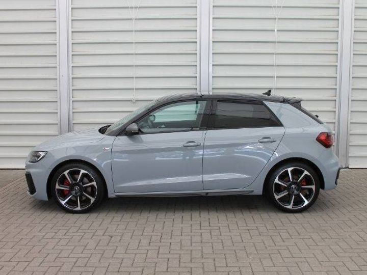 Audi A1 Sportback 35 TFSI S-TRONIC S-line - 2