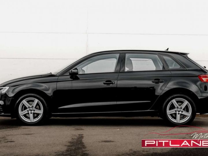 Audi A3 30 TDi S-TRONIC CUIR SIEGES CHAUFFANT LED ! - 2