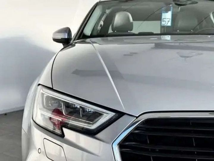 Audi A3 Berline 20 TDI AUTO COCKPIT TOIT OUVR CUIR TVA - 3