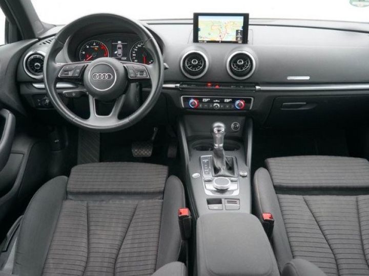 Audi A3 Berline 30 TDI 116 S-tronic  * GARANTIE 12 MOIS* - 3