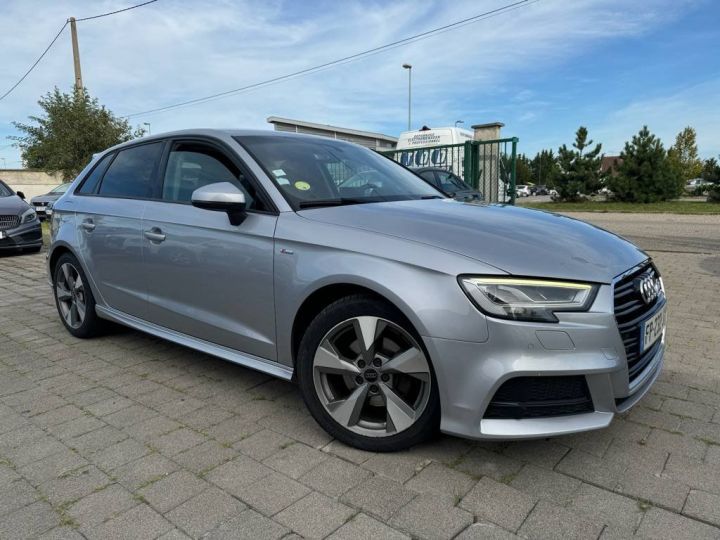 Audi A3 III 20 TDI 150ch S line S tronic 6 - 1