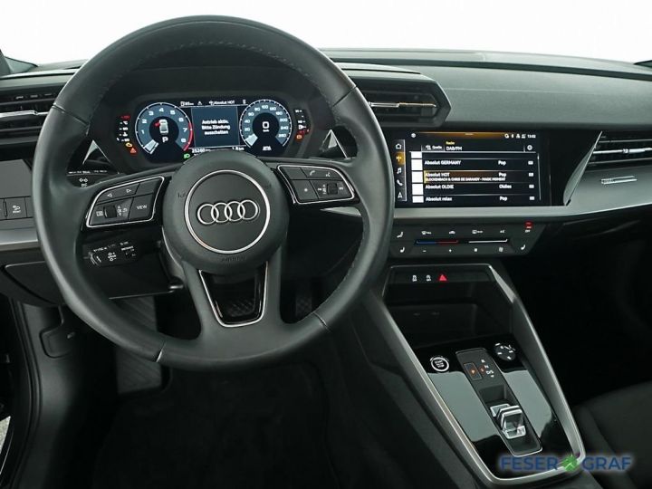 Audi A3 Lim 30 TFSI advanced S tronic LED - 3