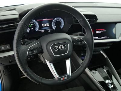 Audi A3 Sportback 14 40 TFSI e - 204 - BV S-Tronic 6 8Y S line TFSIe   - 7