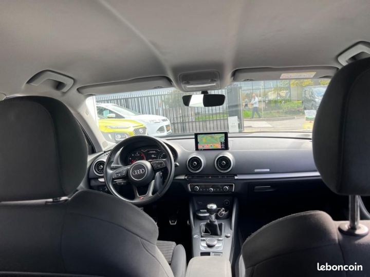 Audi A3 Sportback 16 TDI 115CH APPLE CARPLAY + CAMERA DE RECUL - 15