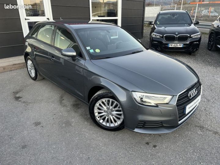 Audi A3 Sportback 16 TDI 116CH DESIGN LUXE S TRONIC 7 - 5