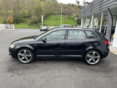 Audi A3 Sportback 20 TDI - 140 S line + Clim   - 4