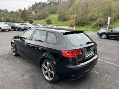 Audi A3 Sportback 20 TDI - 140 S line + Clim   - 5