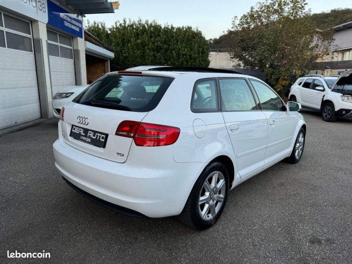 Audi A3 Sportback 20 TDI 140ch Ambiente Toit Ouvrant Panoramique - 3