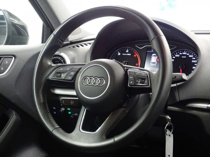 Audi A3 Sportback 30TDi - 6