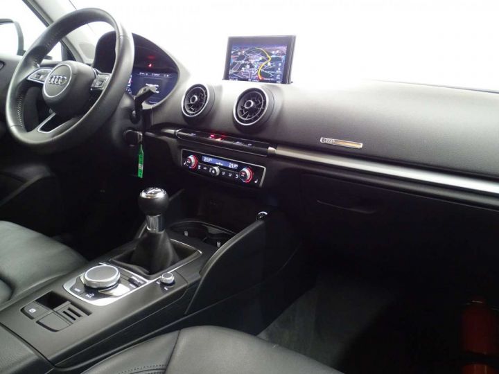 Audi A3 Sportback 30TFSI CUIR-NAVI-FULL LED-CRUISE-VIRTUAL - 8