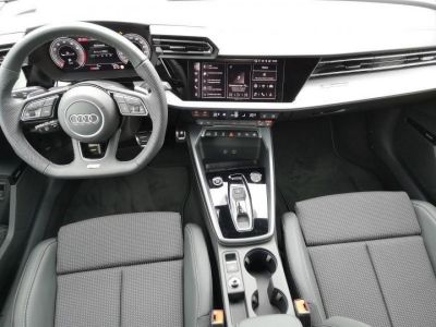 Audi A3 Sportback 35 TFSI Mild Hybrid 150 S tronic 7 S line   - 7