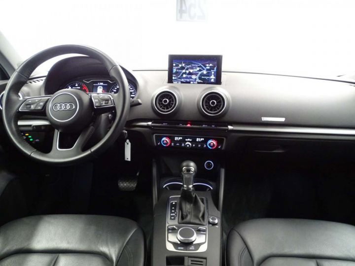 Audi A3 Sportback 35TDi SLine STronic - 7