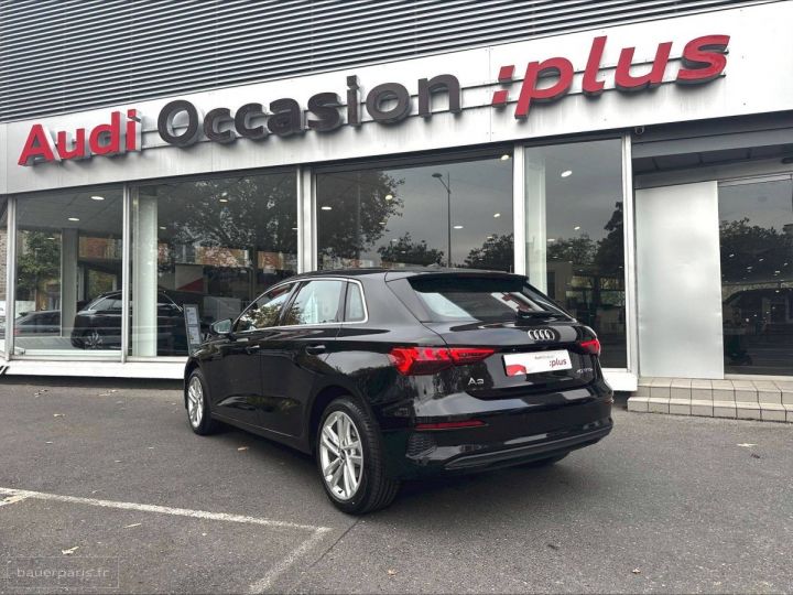 Audi A3 Sportback 40 TFSIe 204 S tronic 6 Business line - 3