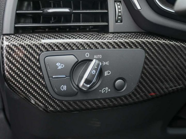 Audi A4 - COMPETITION - MASSAGE - B&O 3D - CAMERA - HONEYCOMB - LED - - 17