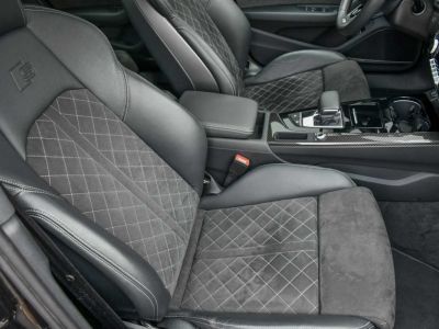 Audi A4 - COMPETITION - MASSAGE - B&O 3D - CAMERA - HONEYCOMB - LED -   - 32