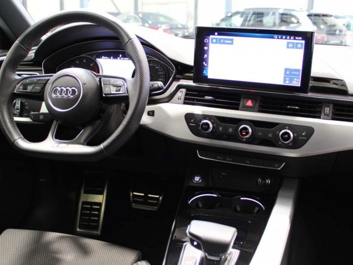 Audi A4 35 TFSI Stronic - 12