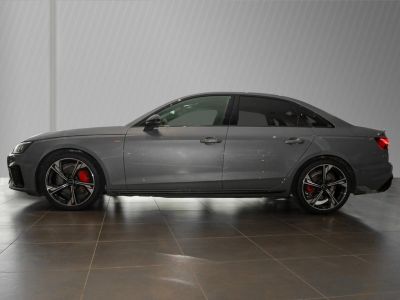 Audi A4 40 TDI 204 S tronic 7 S line   - 2