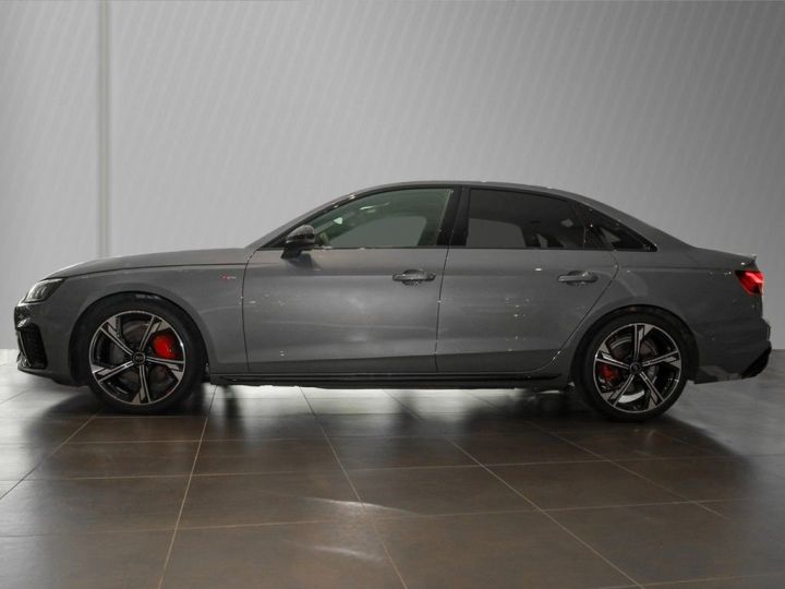 Audi A4 40 TDI 204 S tronic 7 S line - 2