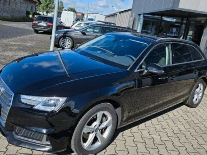 Audi A4 Avant  (2) AVANT 20 40 TDI 190 S TRONIC/ 05/2019 *attelage* - 1