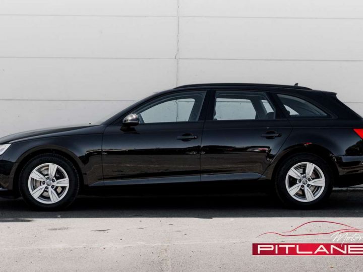 Audi A4 Avant 20 TDi LED TEL AUDI-CONNECT JANTES ! - 2