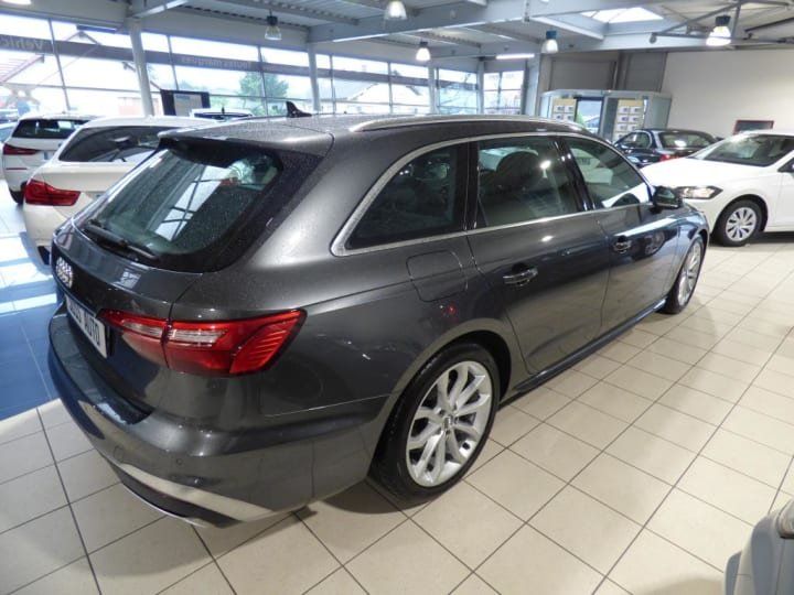 Audi A4 Avant 35 TDI 163 S tronic 7 AMBITION S line - 5