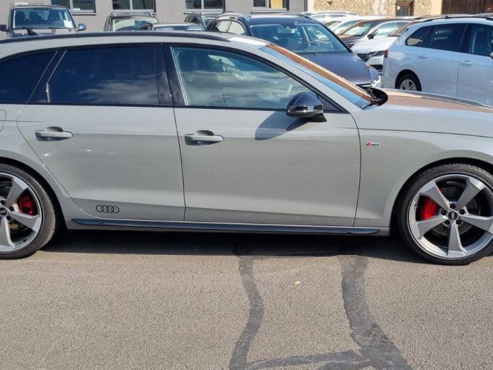 Audi A4 Avant 40 TDI 204 S tronic 7 S line - 4