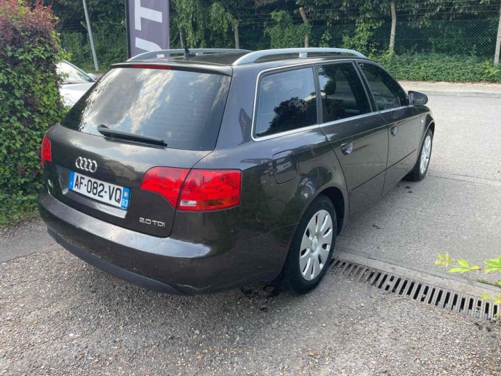 Audi A4 Avant B7 20 TDI 1968cm3 140cv - 12