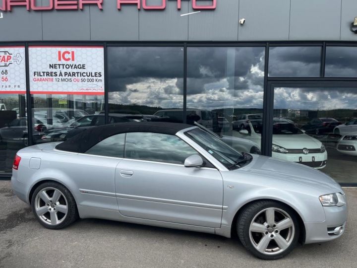 Audi A4 Cabriolet 20 TDI 140 DPF S line - 1