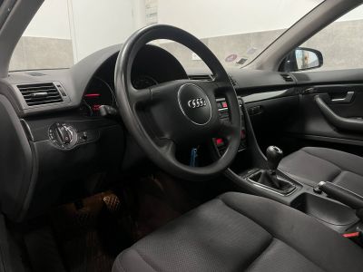 Audi A4 II (B6) 19 TDI 130 Pack   - 26