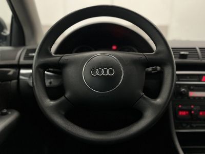 Audi A4 II (B6) 19 TDI 130 Pack   - 28