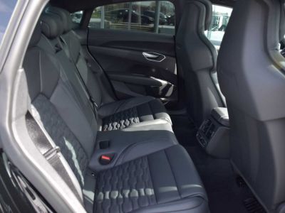 Audi e-tron GT quattro Head Up B&O 22KW Ventilated Seats Pano   - 14