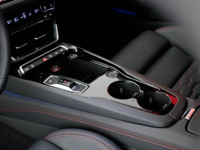 Audi e-tron GT S 591 ch quattro   - 12