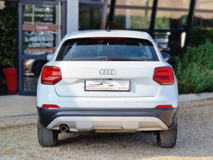 Audi Q2 30 TDI 116 S tronic 7 Design - 33