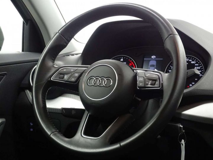 Audi Q2 30TDi SLine - 12