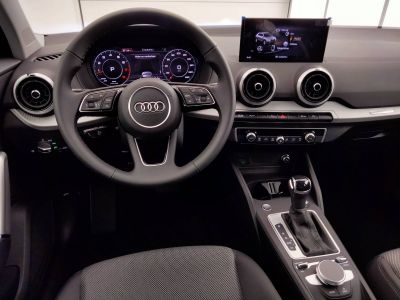 Audi Q2 35 TFSI 150 S tronic 7 Design   - 4