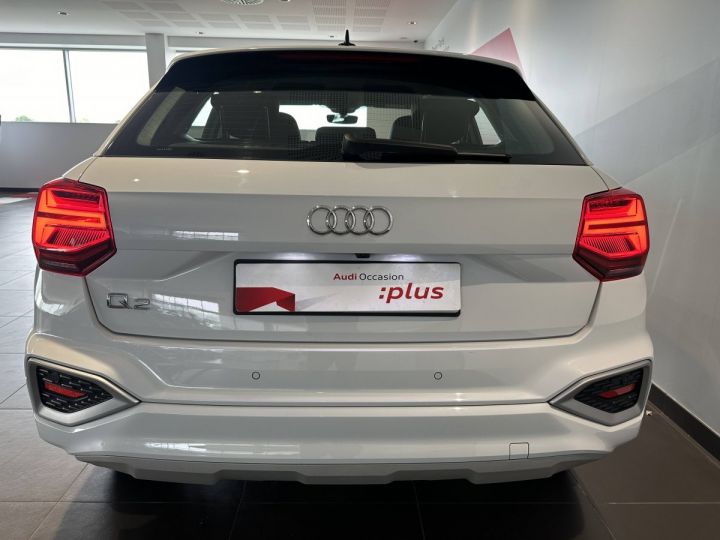 Audi Q2 35 TFSI 150 S tronic 7 Design Luxe - 4