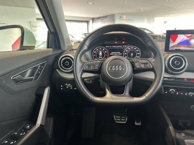 Audi Q2 35 TFSI 150 S tronic 7 Design Luxe   - 14