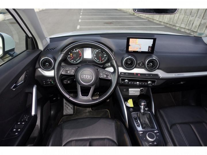 Audi Q2 35 TFSI 150ch COD Design S tronic 7 - 10