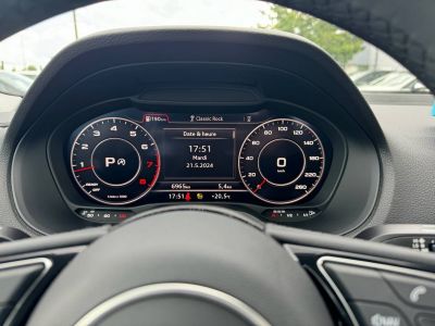 Audi Q2 35 TFSI 150ch Design S tronic 7   - 9