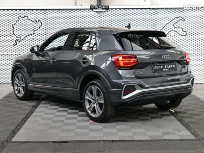 Audi Q2 New 35 tfsi 150ch s tronic line plus 1°main francais tva recuperable gris daytona gps couleur key less go virtual cockpit camera de recul volant mepla   - 4