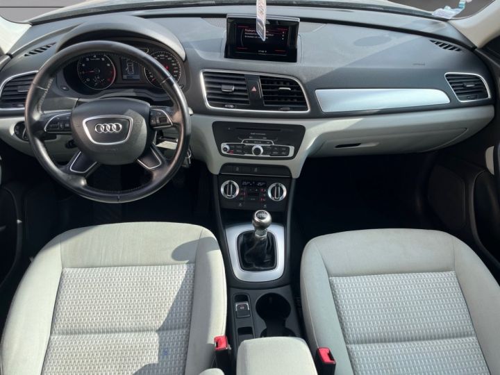 Audi Q3 14 TFSI COD Ultra 150cv Ambiente - 2