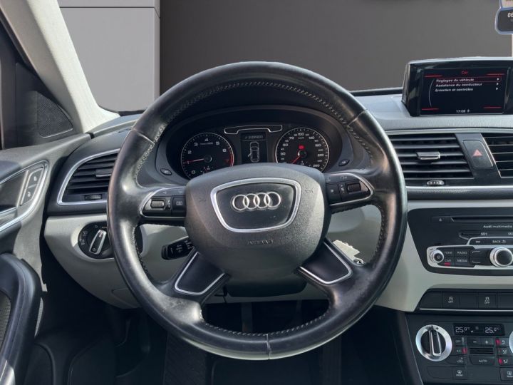 Audi Q3 14 TFSI COD Ultra 150cv Ambiente - 11