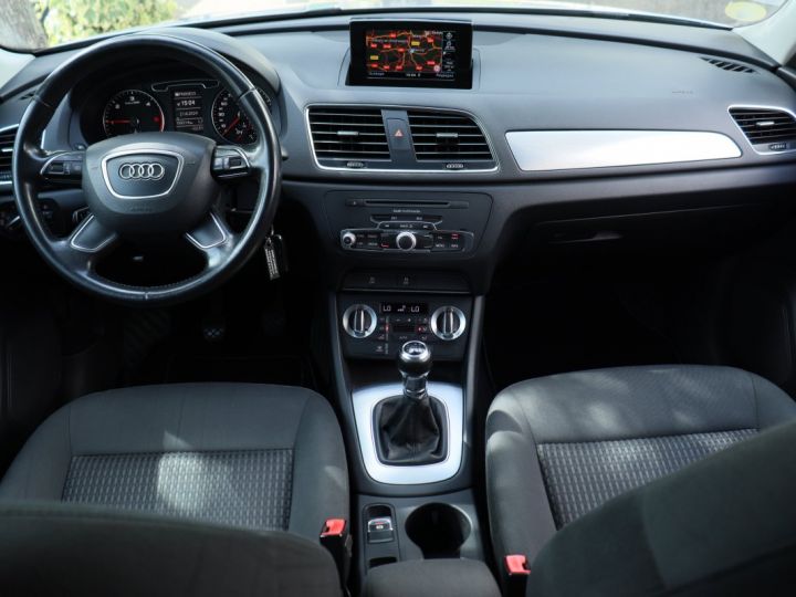 Audi Q3 20 TDI 140 Ambiente BVM6 (Radars,GPS,Bluetooth) - 10