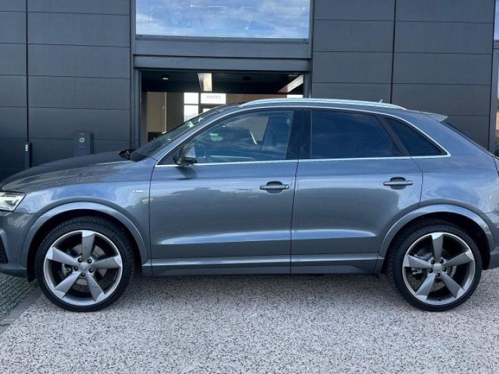 Audi Q3 20 TFSI 220 AMBITION LUXE QUATTRO S TRONIC 7 - 3