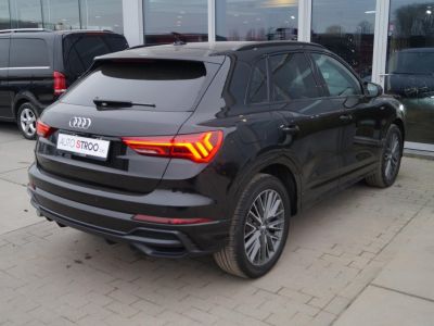 Audi Q3 20TDI Aut S-LINE PANO MATRIX BlackPack   - 11