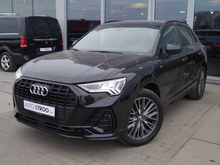 Audi Q3 20TDI Aut S-LINE PANO MATRIX BlackPack - 24