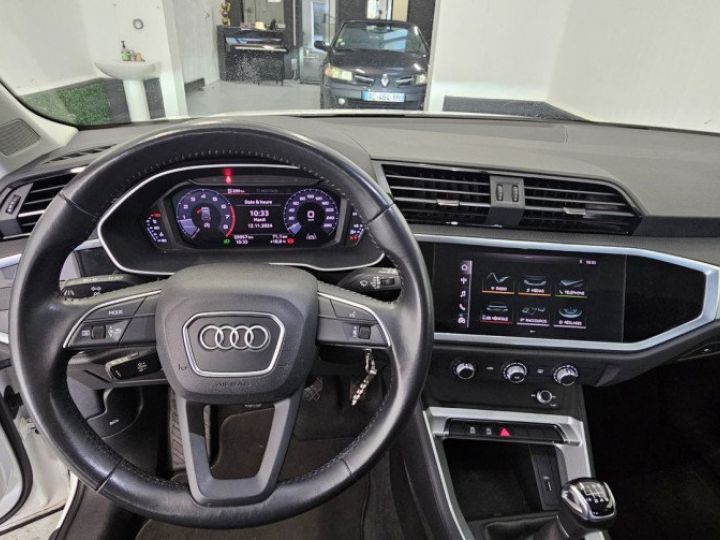 Audi Q3 35 15 TFSI 150 DESIGN - 6